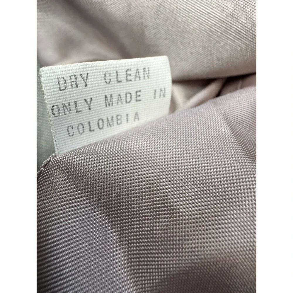 Tahari Women's Gray Pinstripe Double Breasted Blazer 100% Wool Vintage Style - Picture 6 of 6